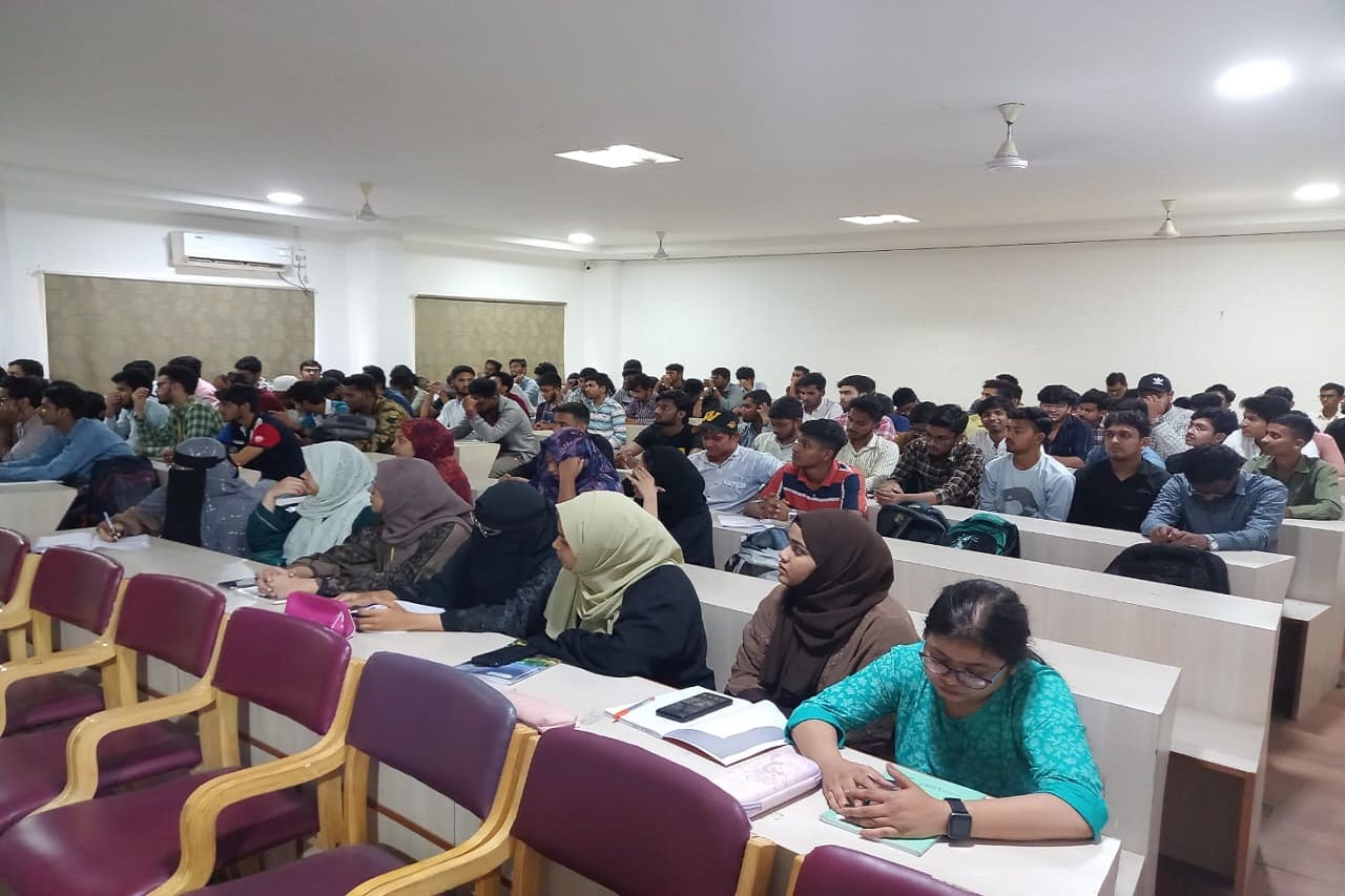 Seminar on Full Stack Web Development - Lords Institute of Engineering ...